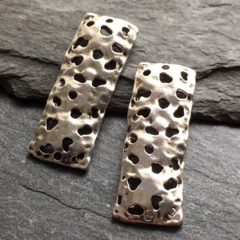 HAMMERED RECTANGLE DROP